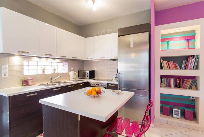 Apartment By The Airport Коропион Екстериор снимка